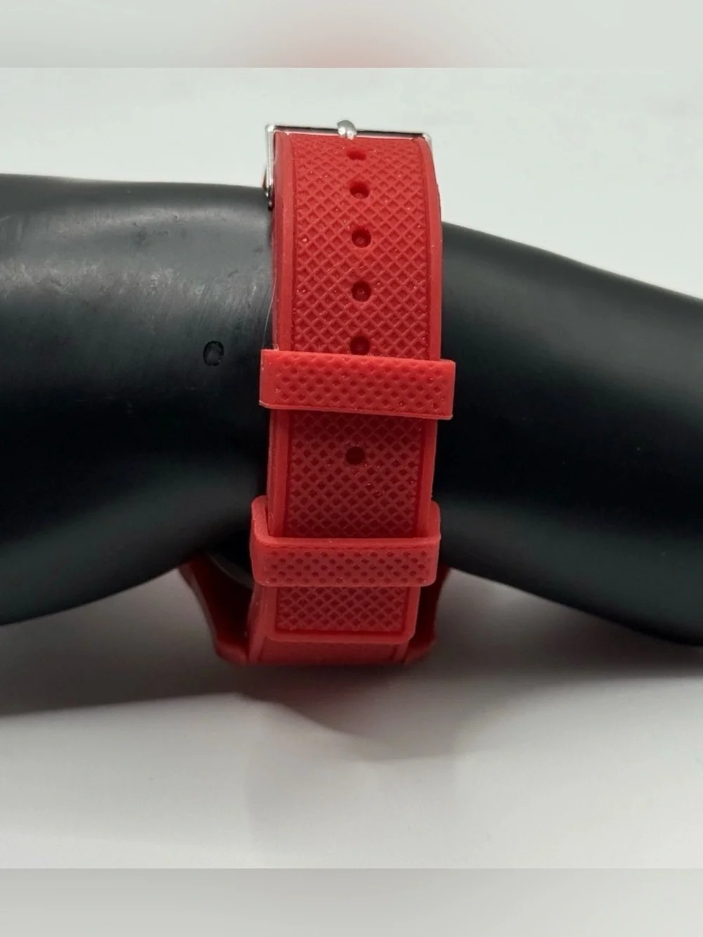Rare Red Lacoste x Polaroid L.12.12 Special Edition Watch Mint EUC